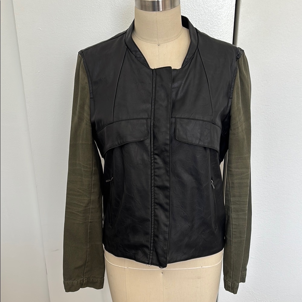 Sans Souci Black and Green Jacket Size XL